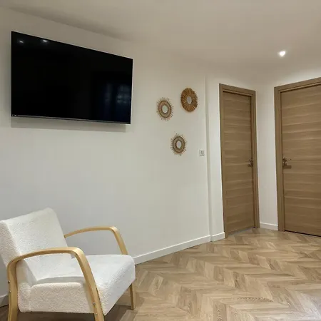 Apartment Le Rive Droite - Gare Centre - Wifi - Terrasse - Face Remparts Avignon